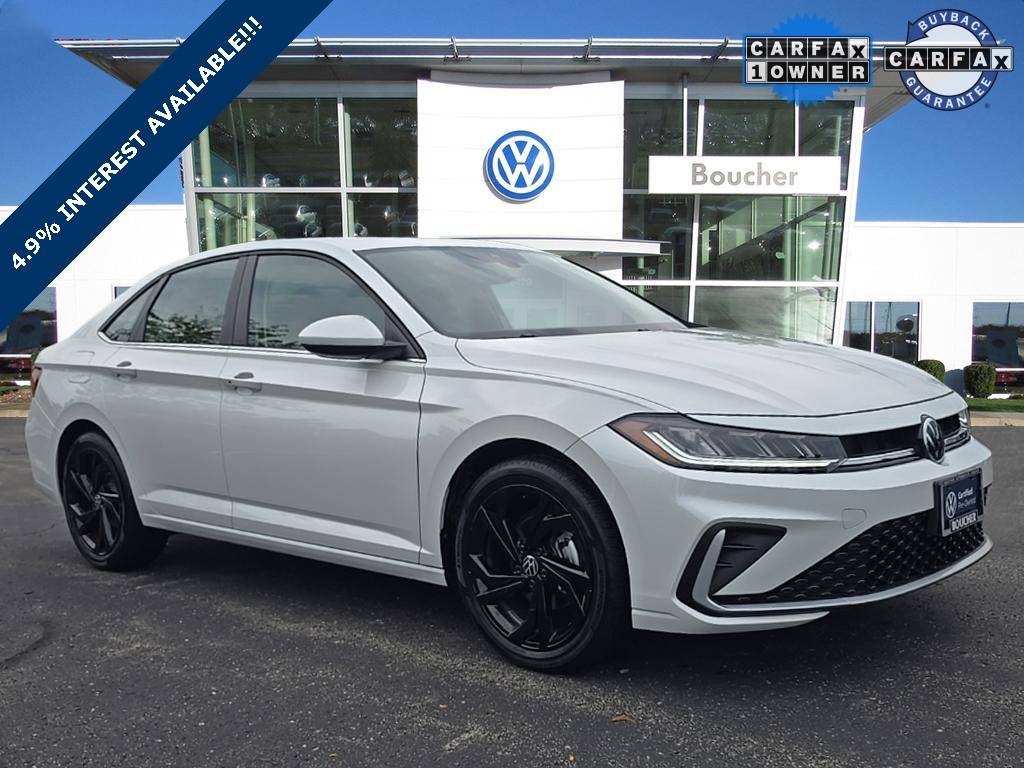2025 Volkswagen Jetta SE — Sedan — 1,967 mi — Franklin, WI