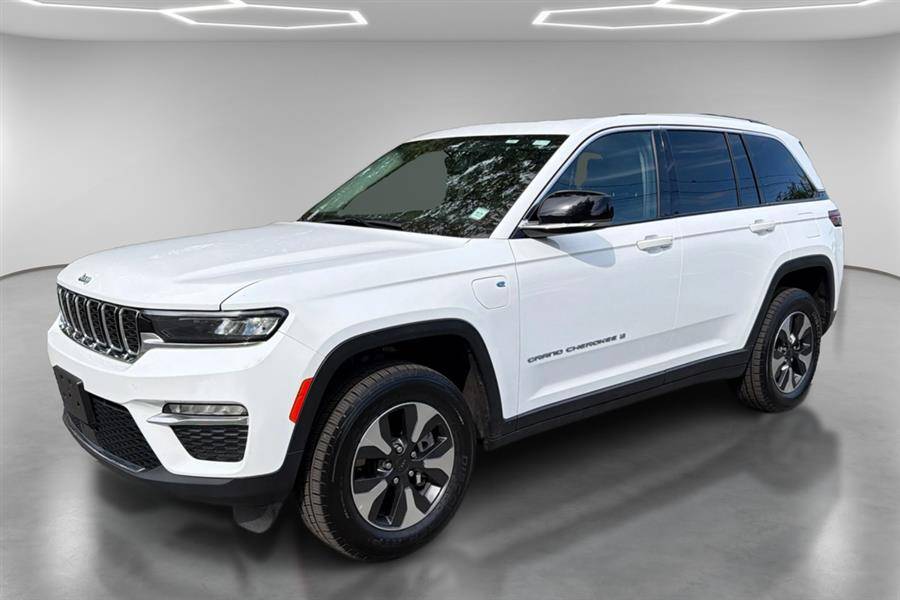 2024 Jeep Grand Cherokee 4xe — SUV — 59,999 mi — Lindenhurst, NY