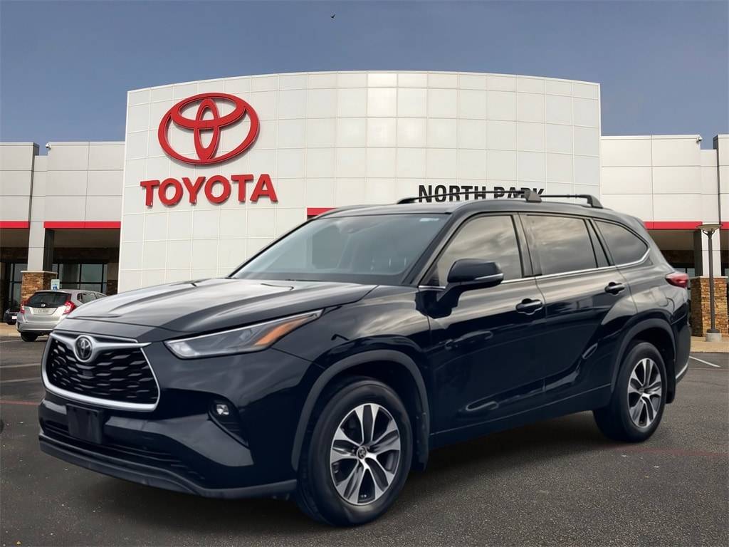 2022 Toyota Highlander XLE — SUV — 26,445 mi — San Antonio, TX