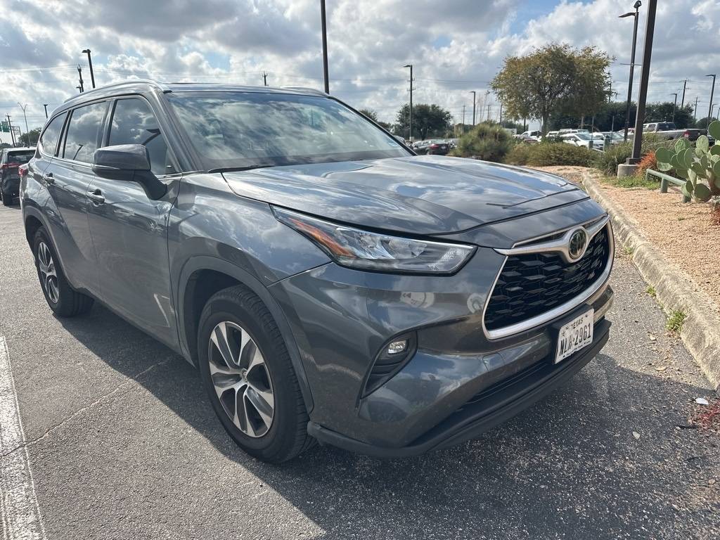 2020 Toyota Highlander XLE — SUV — 73,562 mi — San Antonio, TX