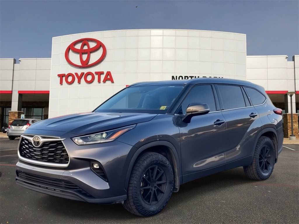 2021 Toyota Highlander XLE — SUV — 84,833 mi — San Antonio, TX