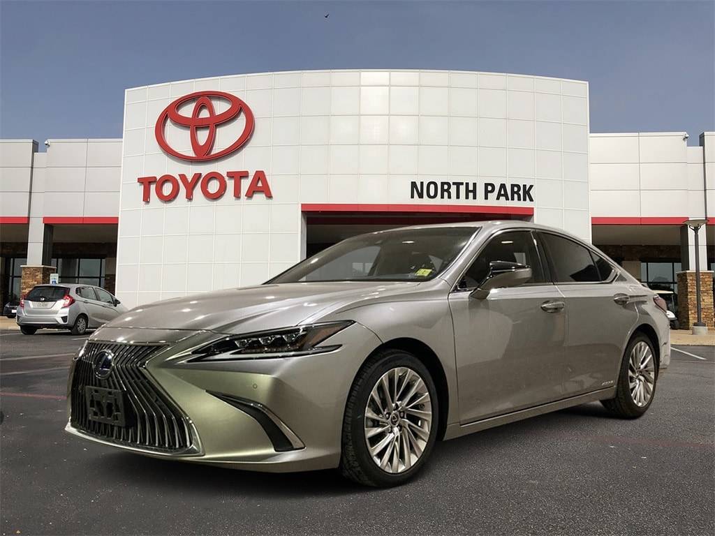 2020 Lexus ES ES 300h Ultra Luxury — Sedan — 27,603 mi — San Antonio, TX