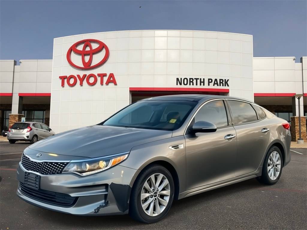 2017 Kia Optima EX — Sedan — 65,503 mi — San Antonio, TX