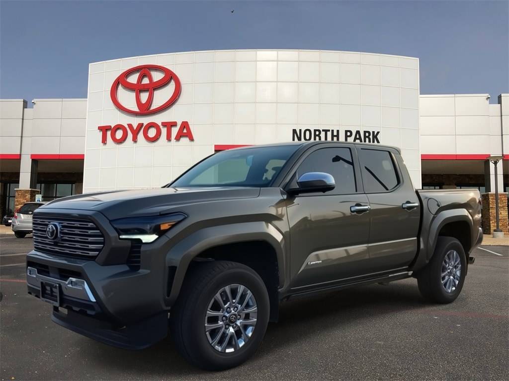 2025 Toyota Tacoma Limited — Pickup Truck — 2,002 mi — San Antonio, TX