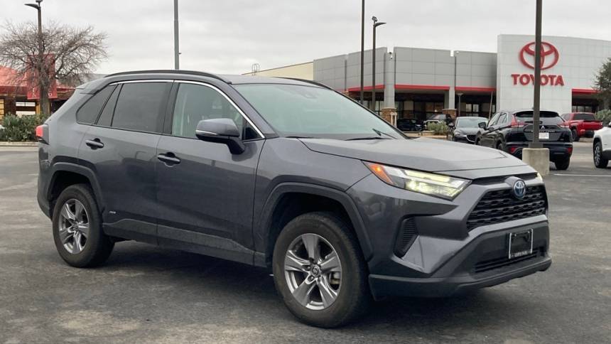 2022 Toyota RAV4 Hybrid XLE — SUV — 15,026 mi — San Antonio, TX