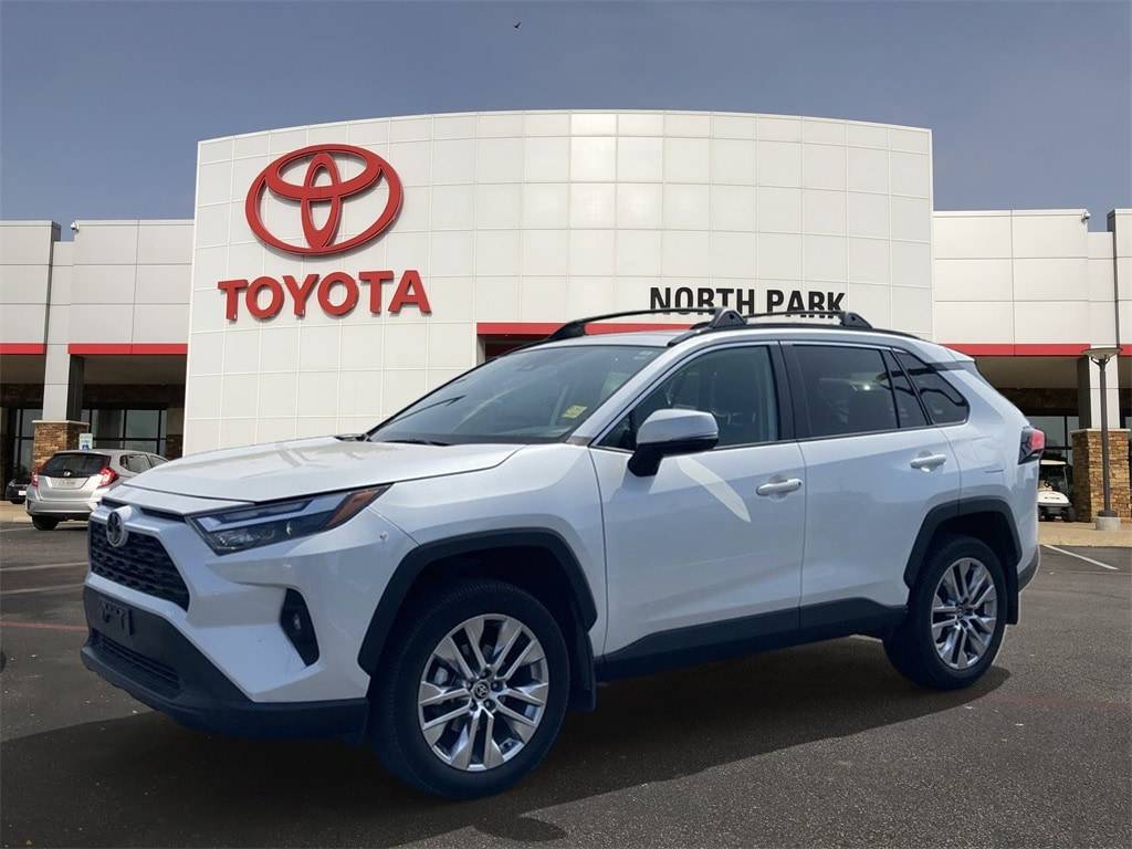 2024 Toyota RAV4 XLE Premium — SUV — 17,289 mi — San Antonio, TX