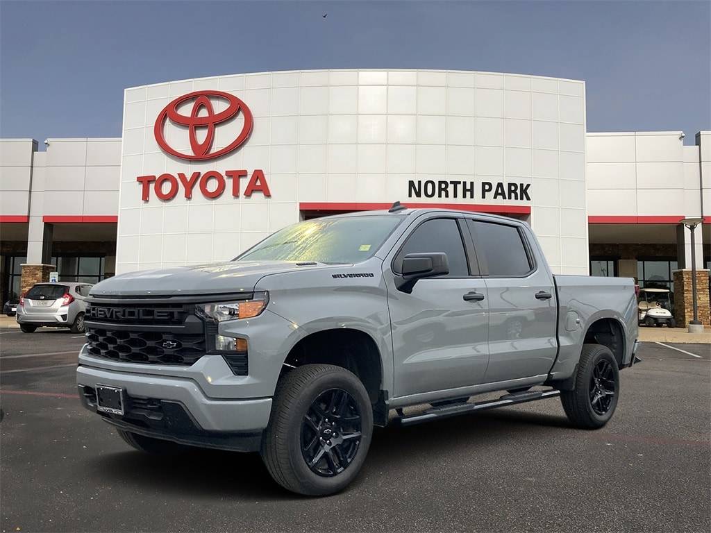 2024 Chevrolet Silverado 1500 Custom — Pickup Truck — 4,257 mi — San Antonio, TX