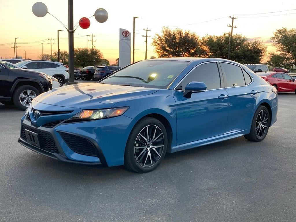 2023 Toyota Camry Hybrid SE — Sedan — 29,796 mi — San Antonio, TX