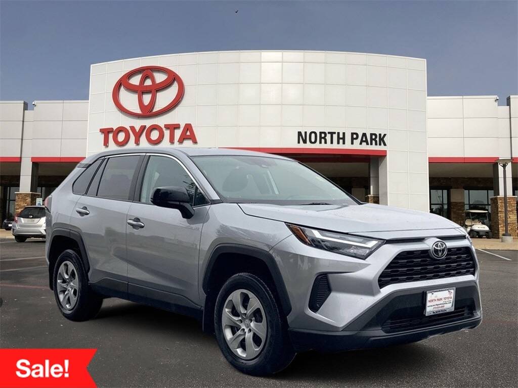 2023 Toyota RAV4 LE — SUV — 15,581 mi — San Antonio, TX