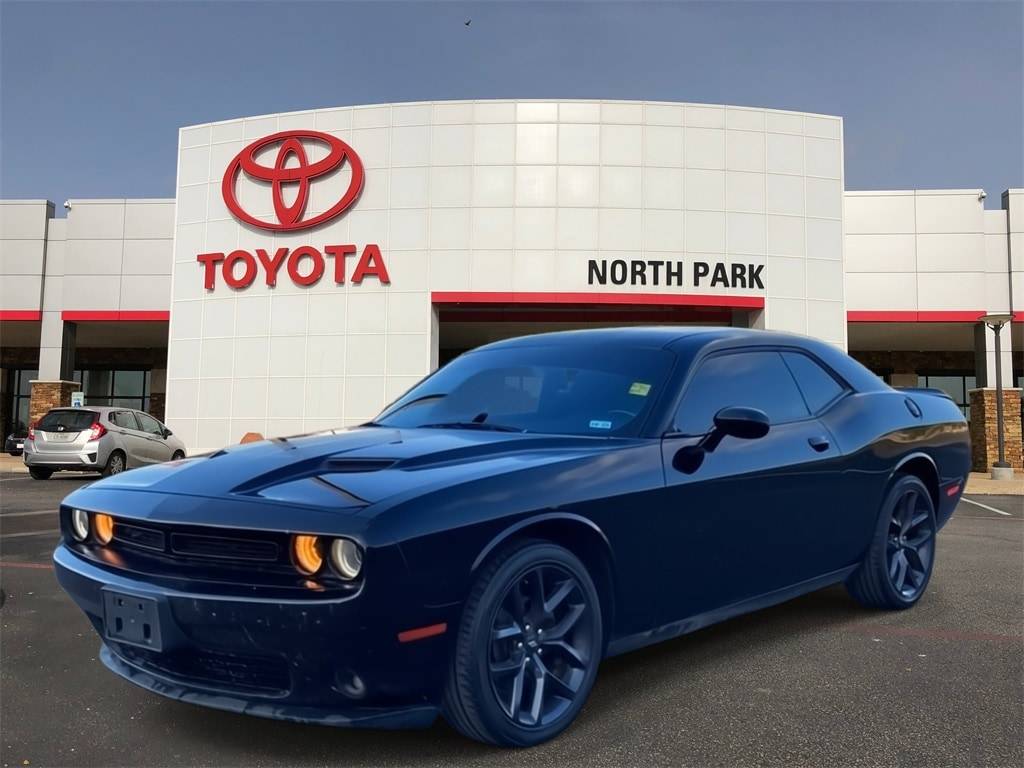 2020 Dodge Challenger SXT — Coupe — 98,584 mi — San Antonio, TX