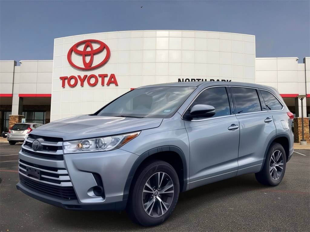 2018 Toyota Highlander LE — SUV — 109,998 mi — San Antonio, TX