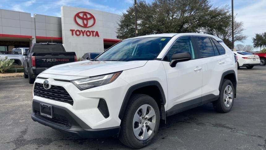 2025 Toyota RAV4 LE — SUV — 3,152 mi — San Antonio, TX
