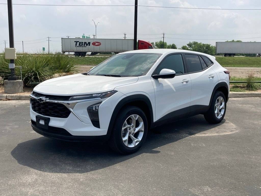 2024 Chevrolet Trax LS — SUV — 10,687 mi — San Antonio, TX