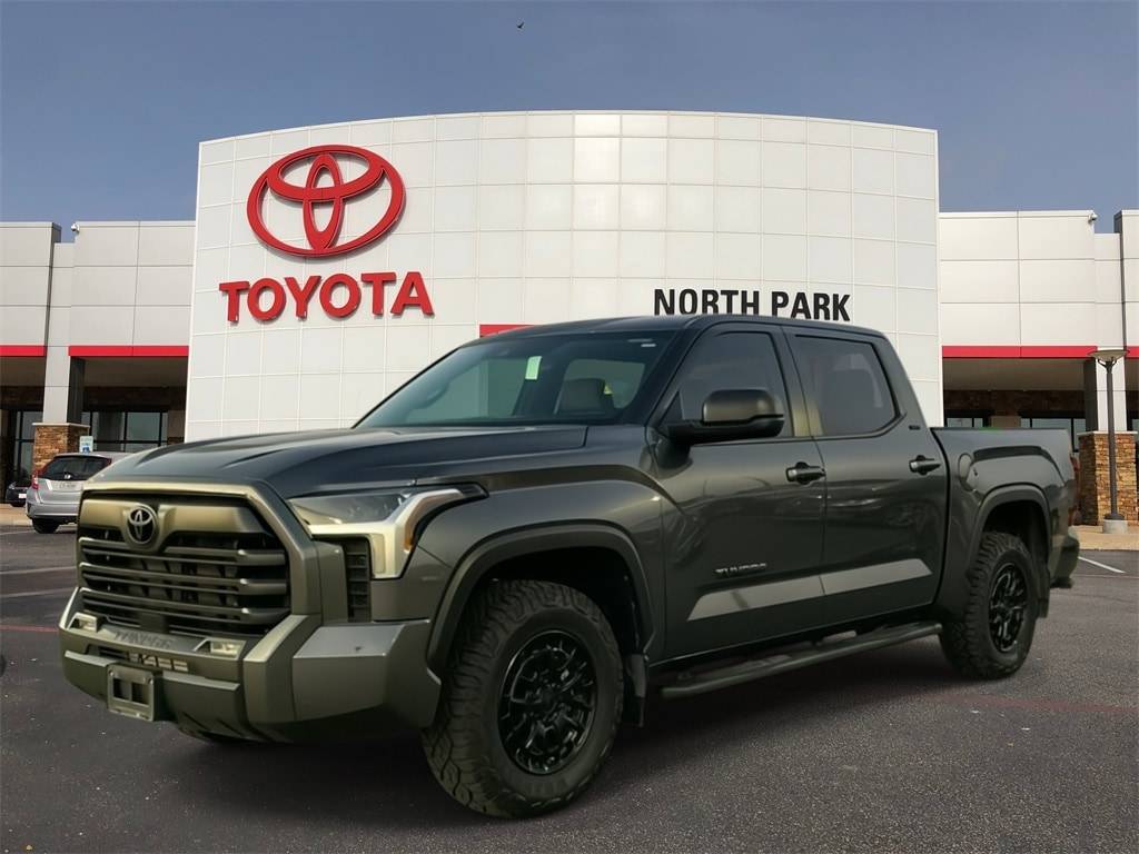 2025 Toyota Tundra SR5 — Pickup Truck — 15,185 mi — San Antonio, TX