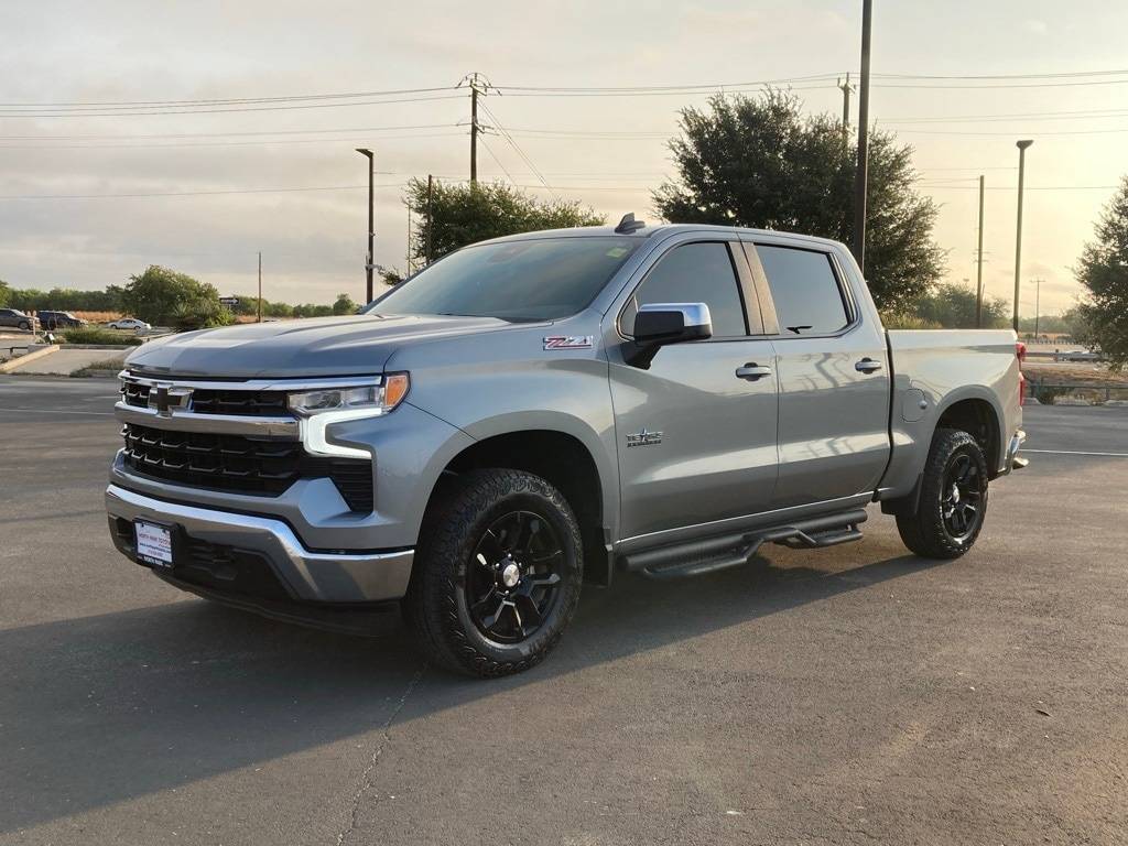 2025 Chevrolet Silverado 1500 LT — Pickup Truck — 5,159 mi — San Antonio, TX