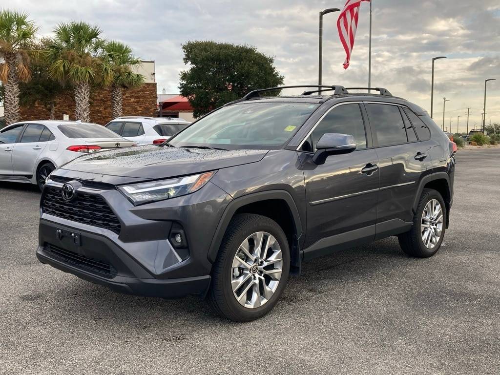 2025 Toyota RAV4 XLE Premium — SUV — 3,913 mi — San Antonio, TX