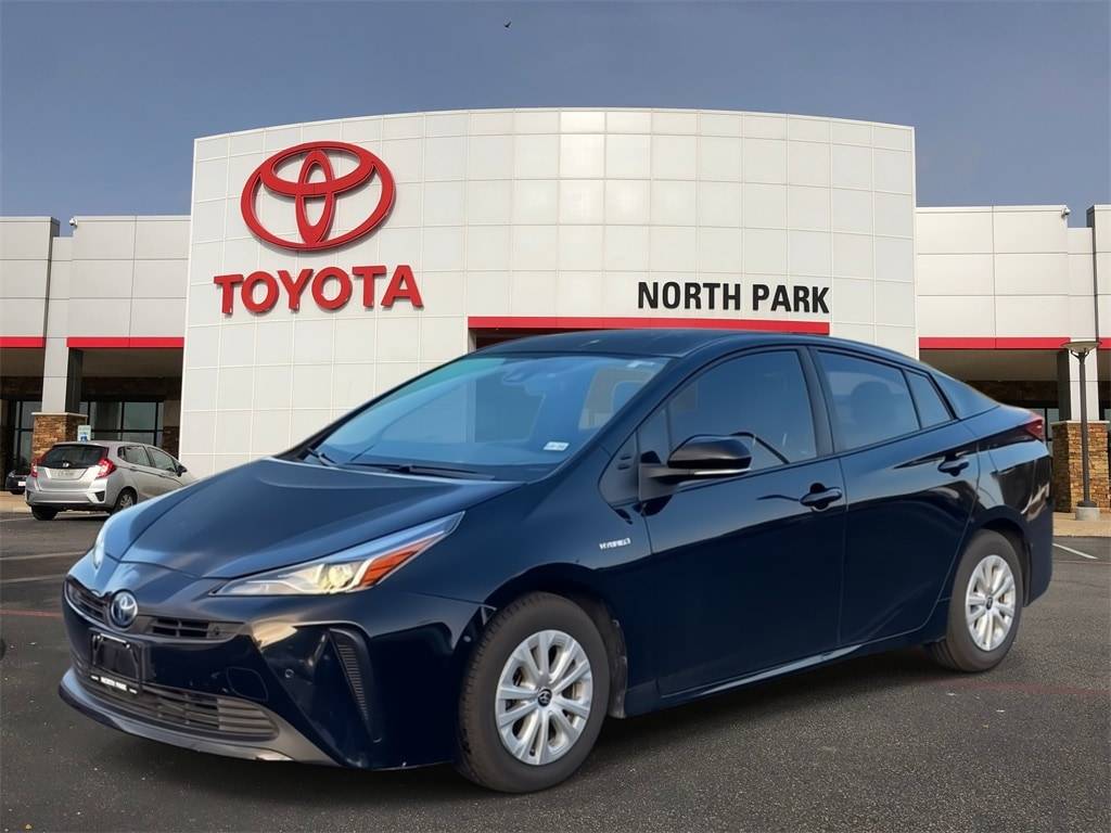 2022 Toyota Prius LE — Hatchback — 31,925 mi — San Antonio, TX