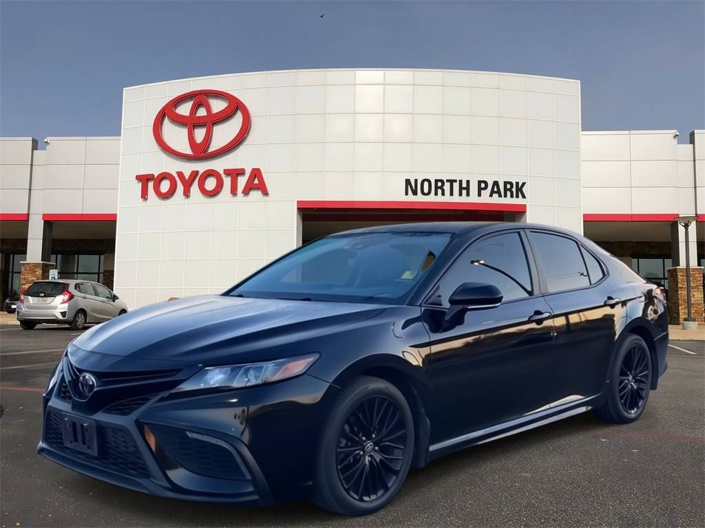 2022 Toyota Camry SE Nightshade — Sedan — 32,326 mi — San Antonio, TX