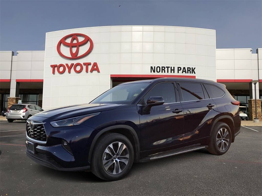 2022 Toyota Highlander XLE — SUV — 51,195 mi — San Antonio, TX