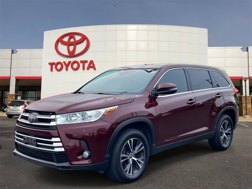 2019 Toyota Highlander LE Plus — SUV — 103,907 mi — San Antonio, TX