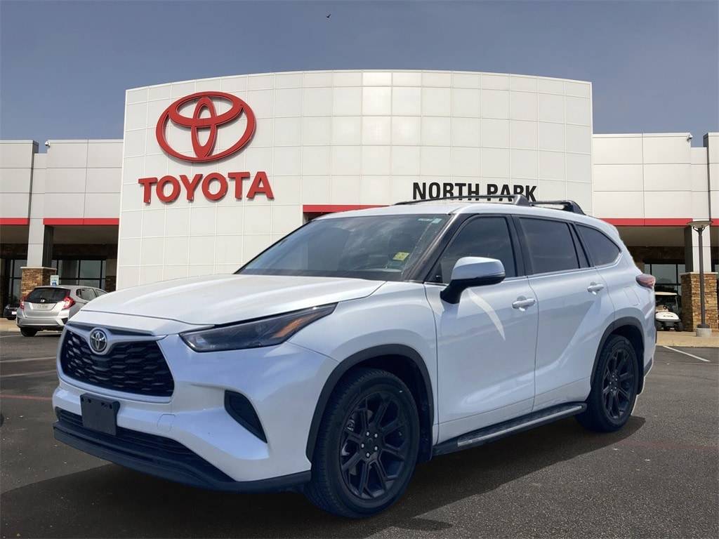 2022 Toyota Highlander L — SUV — 65,087 mi — San Antonio, TX