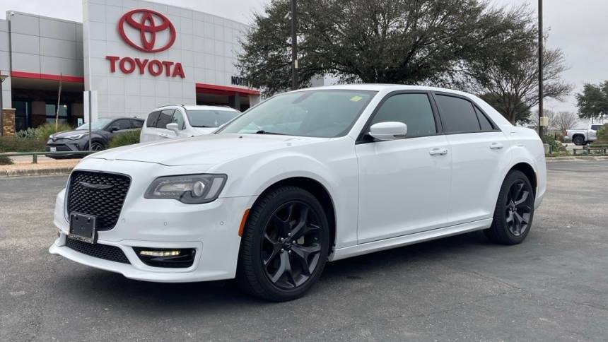 2023 Chrysler 300 Touring L — Sedan — 15,689 mi — San Antonio, TX