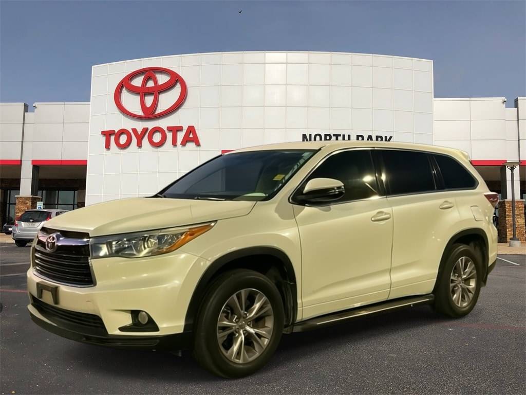 2015 Toyota Highlander LE Plus — SUV — 91,424 mi — San Antonio, TX