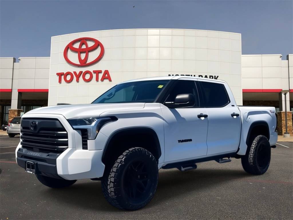 2023 Toyota Tundra SR5 — Pickup Truck — 27,906 mi — San Antonio, TX