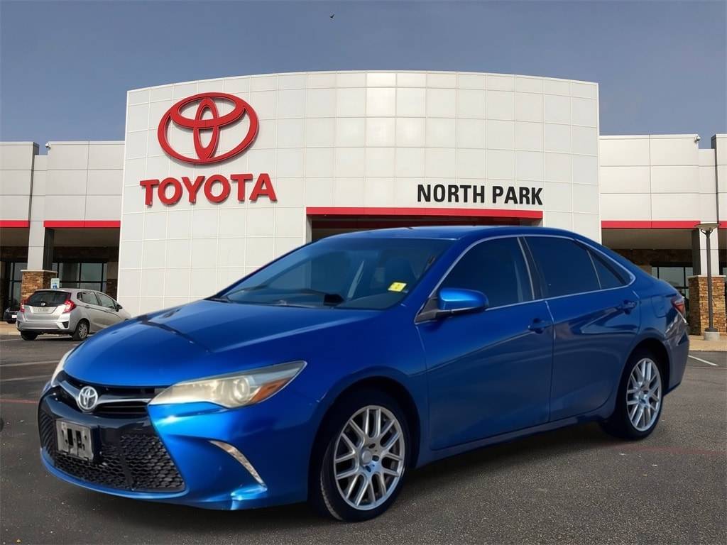 2016 Toyota Camry SE — Sedan — 141,802 mi — San Antonio, TX