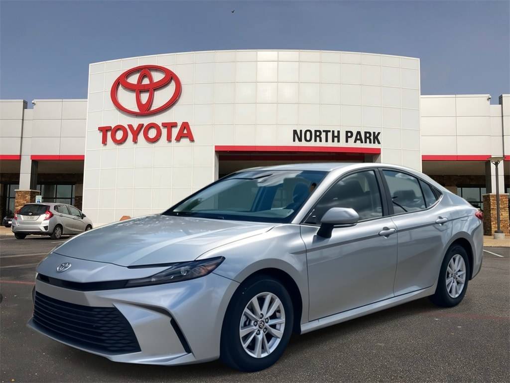 2025 Toyota Camry Hybrid LE — Sedan — 22,292 mi — San Antonio, TX
