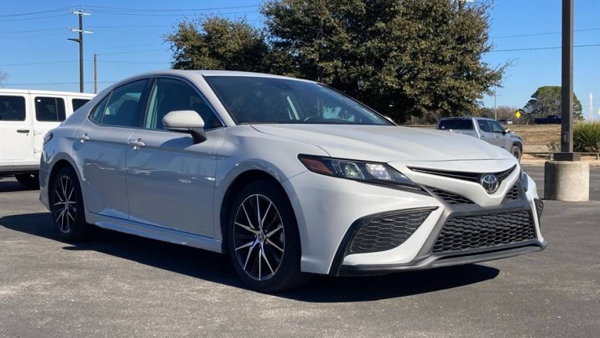 2023 Toyota Camry SE — Sedan — 63,234 mi — San Antonio, TX