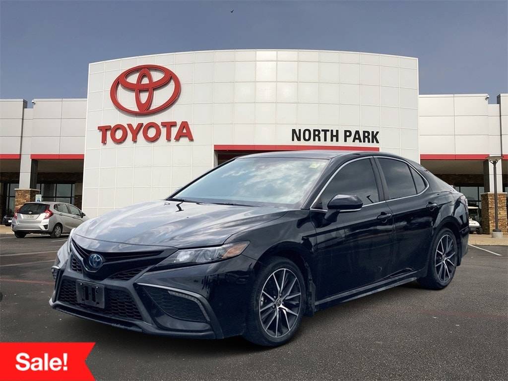 2022 Toyota Camry Hybrid SE — Sedan — 49,271 mi — San Antonio, TX