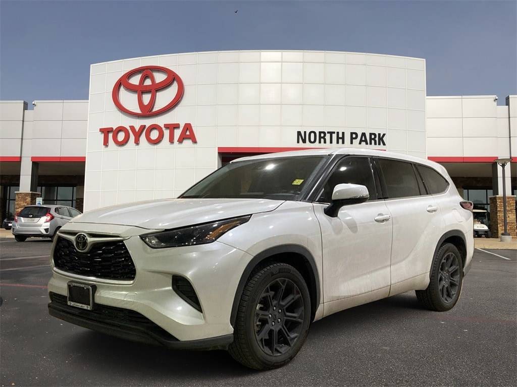 2022 Toyota Highlander L — SUV — 32,634 mi — San Antonio, TX