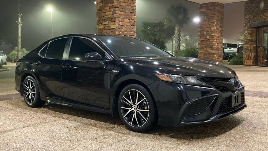 2021 Toyota Camry Hybrid SE — Sedan — 123,080 mi — San Antonio, TX