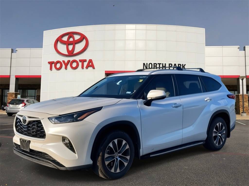 2023 Toyota Highlander XLE — SUV — 37,500 mi — San Antonio, TX