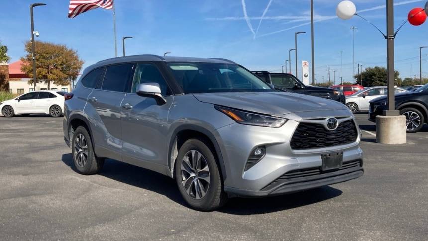 2021 Toyota Highlander XLE — SUV — 70,070 mi — San Antonio, TX