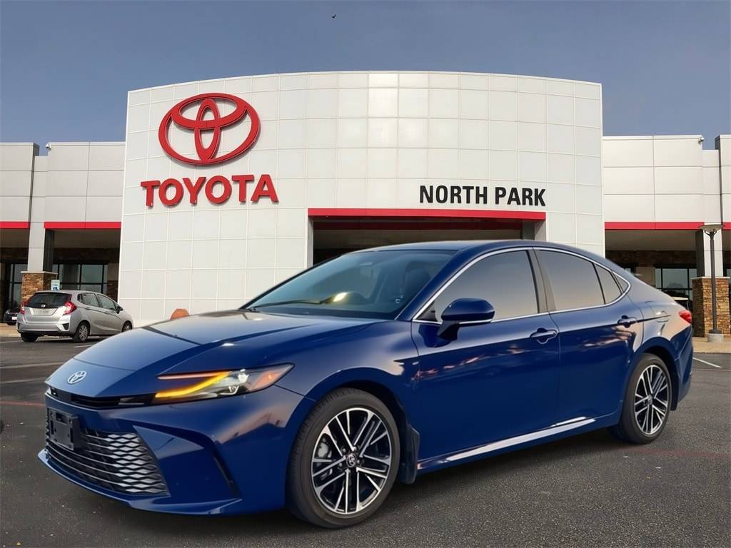 2025 Toyota Camry Hybrid XLE — Sedan — 23,318 mi — San Antonio, TX