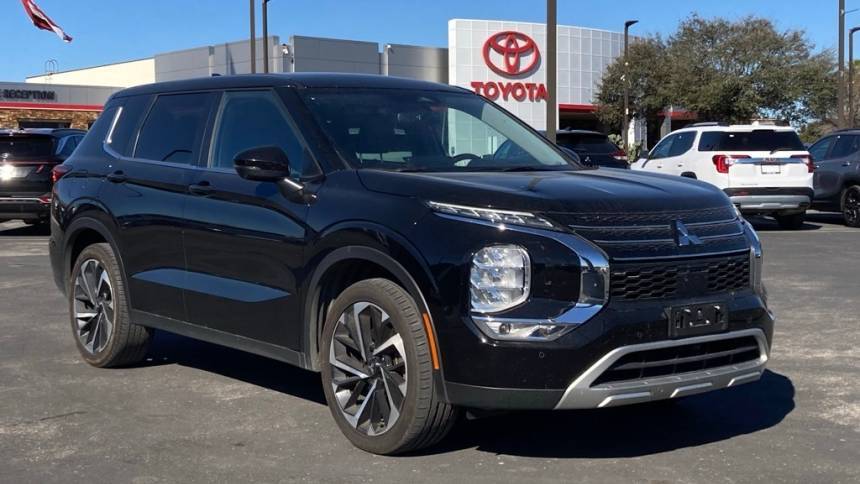 2023 Mitsubishi Outlander SE — SUV — 42,915 mi — San Antonio, TX