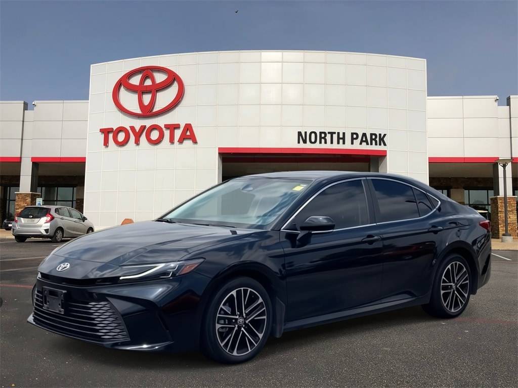2025 Toyota Camry XLE — Sedan — 15,988 mi — San Antonio, TX