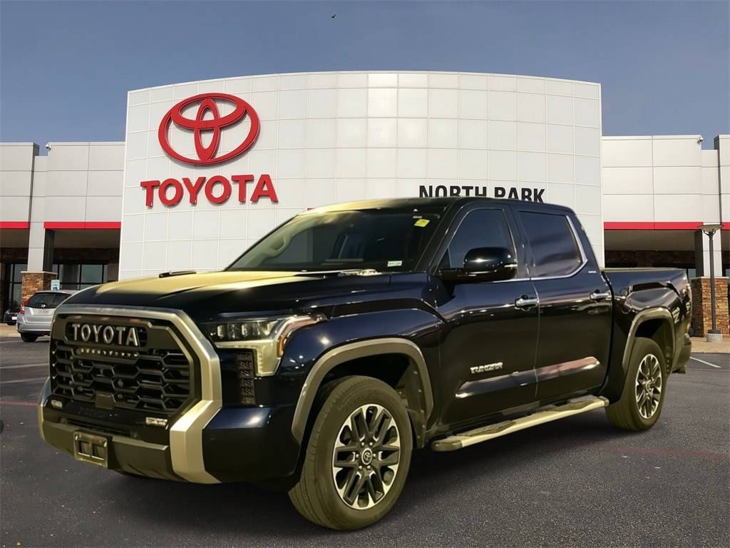 2023 Toyota Tundra Hybrid Limited — Pickup Truck — 30,799 mi — San Antonio, TX