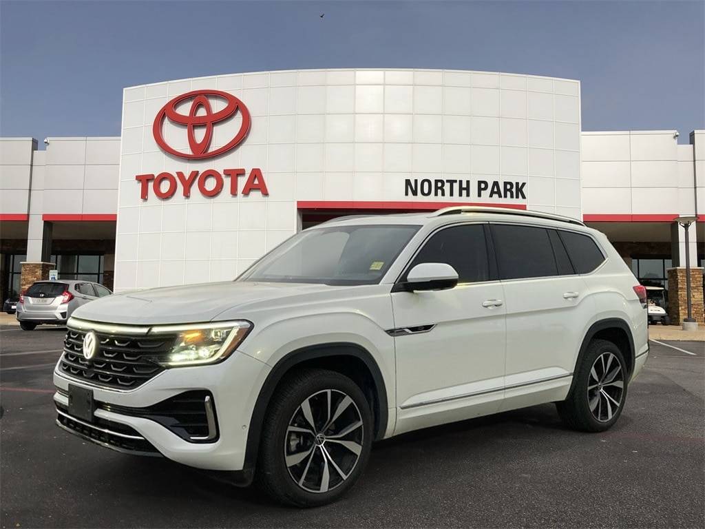 2024 Volkswagen Atlas SEL Premium R-Line — SUV — 16,042 mi — San Antonio, TX
