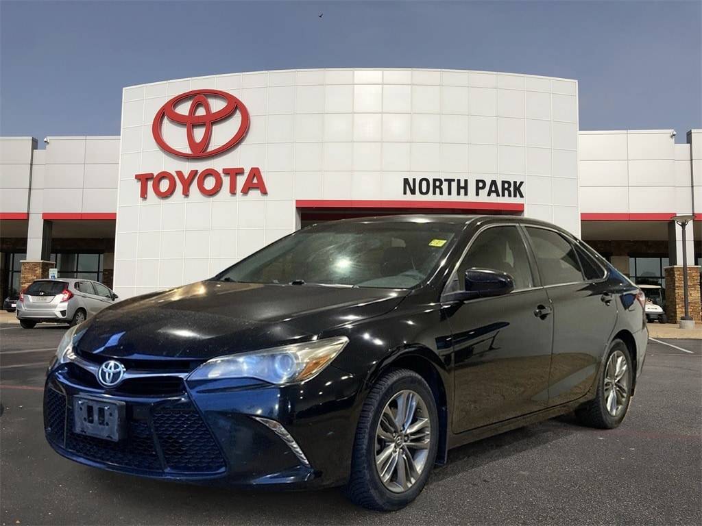 2017 Toyota Camry SE — Sedan — 129,859 mi — San Antonio, TX
