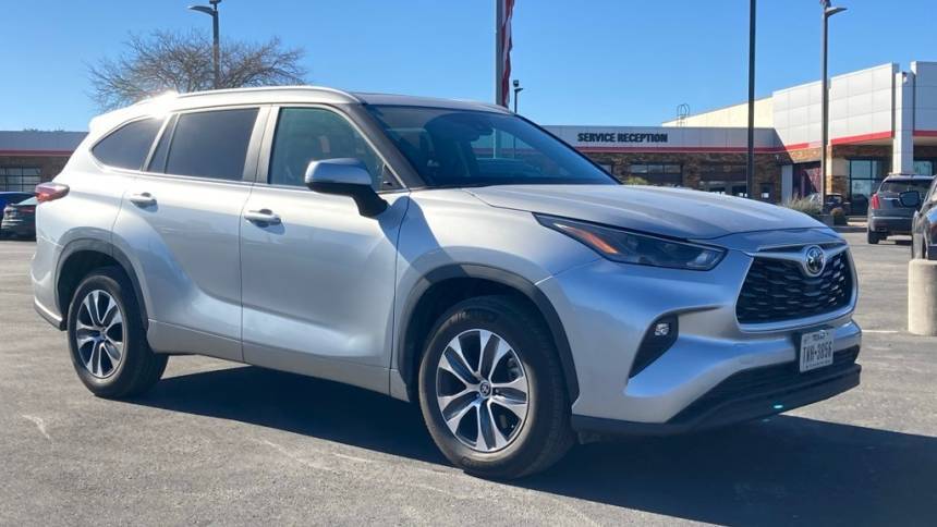 2024 Toyota Highlander LE — SUV — 20,857 mi — San Antonio, TX