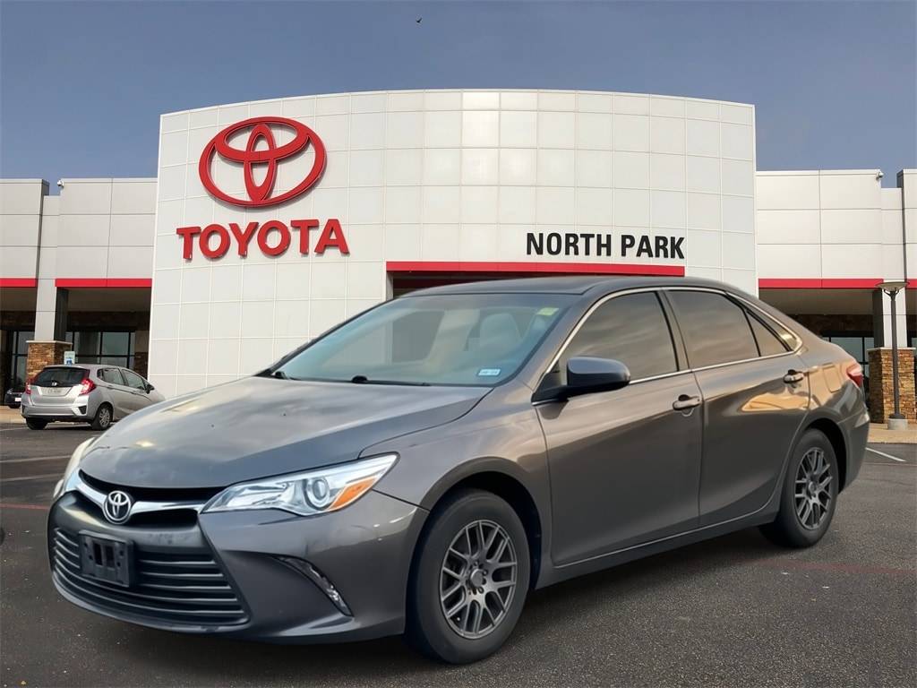 2016 Toyota Camry LE — Sedan — 175,566 mi — San Antonio, TX
