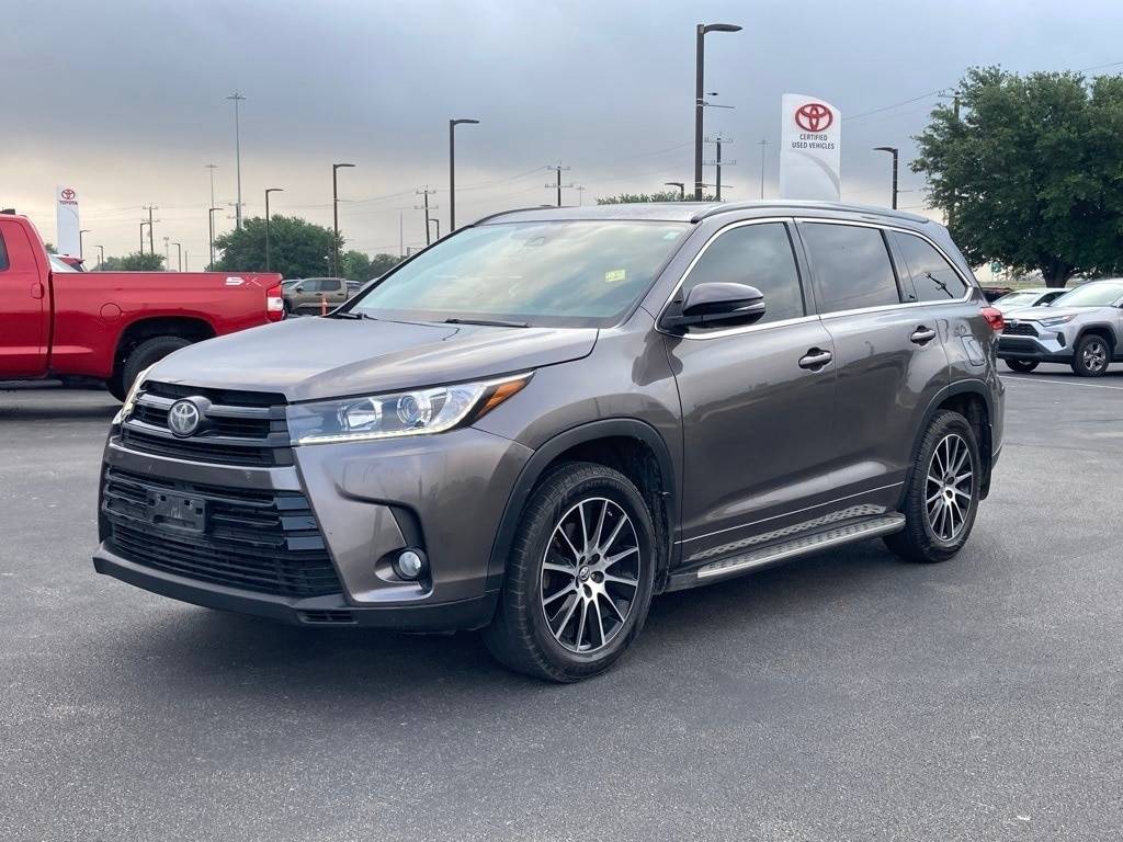2017 Toyota Highlander SE V6 — SUV — 128,620 mi — San Antonio, TX