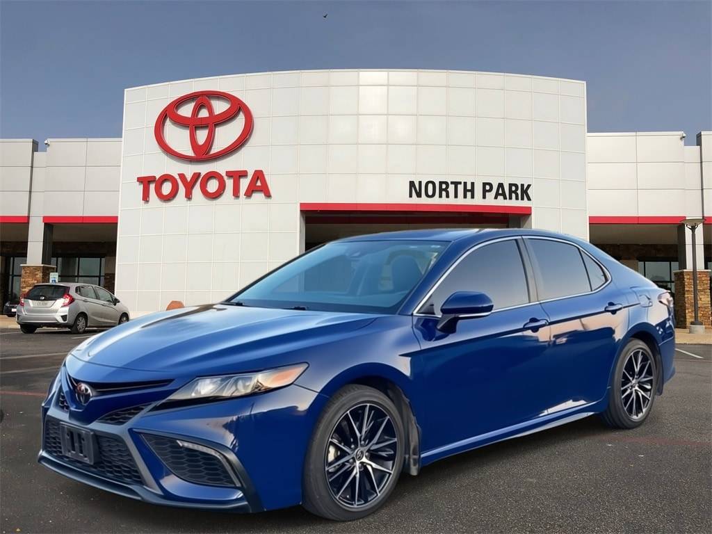 2023 Toyota Camry SE — Sedan — 28,393 mi — San Antonio, TX