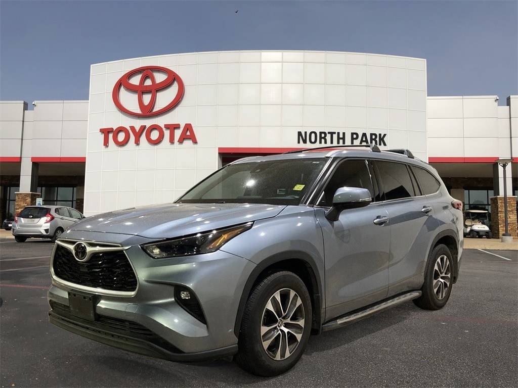 2022 Toyota Highlander XLE — SUV — 29,231 mi — San Antonio, TX