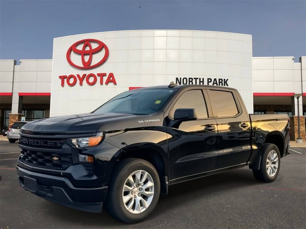 2024 Chevrolet Silverado 1500 Custom — Pickup Truck — 29,285 mi — San Antonio, TX