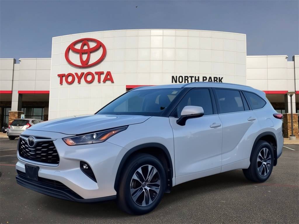 2021 Toyota Highlander XLE — SUV — 45,717 mi — San Antonio, TX