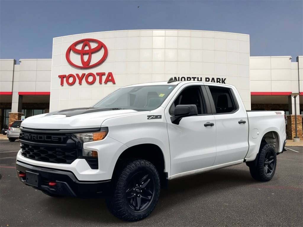 2023 Chevrolet Silverado 1500 Custom Trail Boss